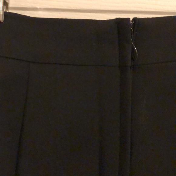 Black pencil skirt - Picture 3 of 3